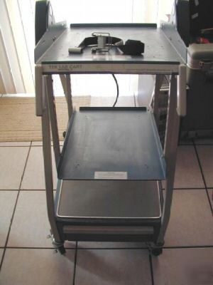 Tektronix model 3 7000 series oscilloscope mobile cart 