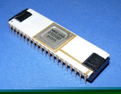 Z7220A-7CS zilog 40-pin gold white ceramic vintage