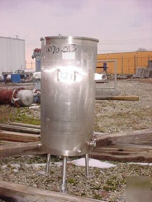 Used 31 gallon vertical stainless steel tank