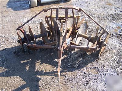 Disc harrow for ih tractors with 1 point fast hitch