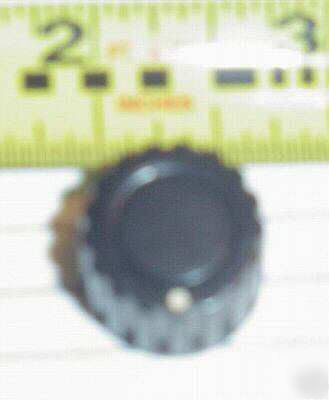 Tektronix 500-series oscilloscope knobs black 3/4