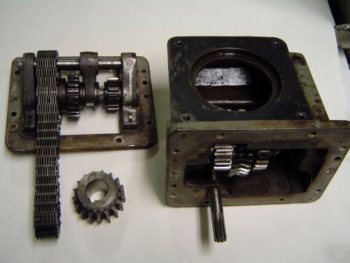 Bridgeport series ii x&y feed gear box with drive gear