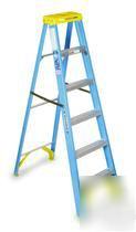 Werner 6004 fiberglass 4' step ladder 250 lbs type i 